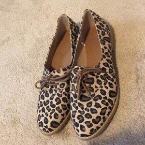 NWOT Gap Leopard Dress Shoes